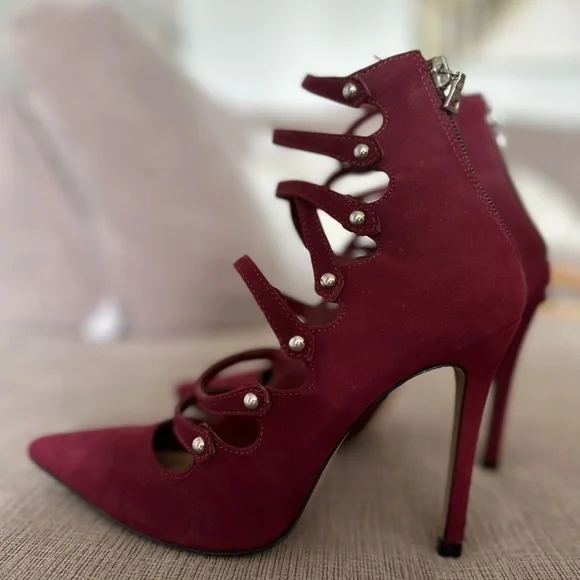 Size 7 Aldo heels in burgundy​​​​ - Picture 4 of 6